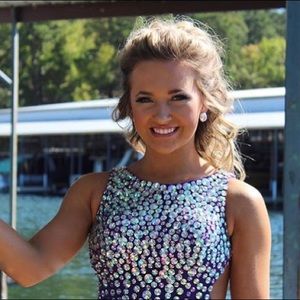 Meet your Posher, Addy